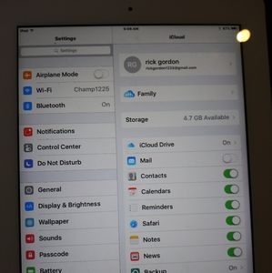 iPad 2 16 gig internal memory